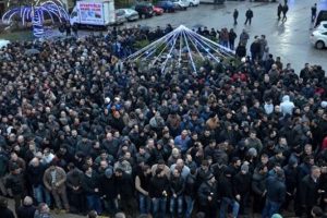 En d&uuml;ş&uuml;k iş&ccedil;i maaşı bin 750 lira oldu