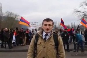 Fransa'da Ermenileri tek başına susturan gen&ccedil;