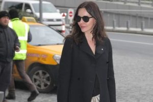 Hande Ataizi'nin keyif g&uuml;n&uuml;...