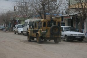 Sınırdaki takas bekleyişi s&uuml;r&uuml;yor