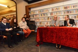 Usta şair Ataol Behramoğlu Bursa'da sevenleriyle buluştu