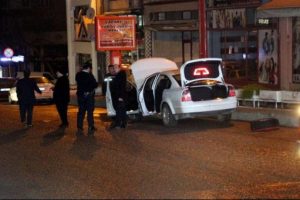 Deposundan LPG sızan otomobil paniğe yol a&ccedil;tı