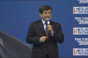 CHP'ye cumhuriyet&ccedil;ilik, MHP'ye milliyet&ccedil;ilik eleştirisi