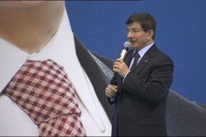 Başbakan'dan İzmir'e m&uuml;jde &uuml;st&uuml;ne m&uuml;jde