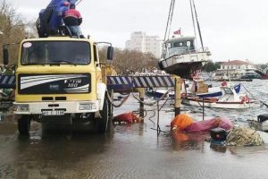 Erdek'te tekneler battı