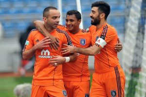 Başakşehir'i Semih sırtladı!