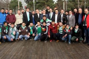 Bursa'nın 'savaş&ccedil;ı gen&ccedil;leri' kahvaltıda buluştu