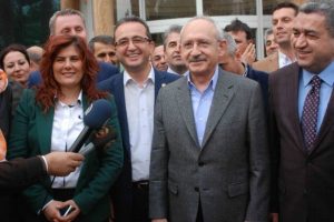 Kılı&ccedil;daroğlu akademisyenlerle bir araya geldi