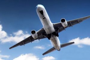 Havada panik! Pilot tuvalete &ccedil;ıkınca kokpit kapısı kilitlendi!