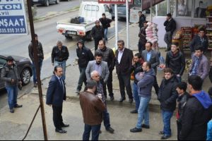İş&ccedil;iler &uuml;nl&uuml; markanın mallarına el koydu
