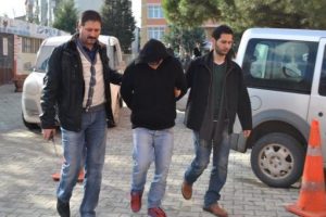 Cinayet zanlısı arkadaşlar tutuklandı