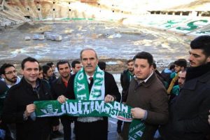 51 &uuml;niversiteden Timsah Arena &ccedil;ıkarması!