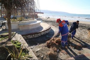 Lodosun bıraktığı 400 ton atık temizlendi
