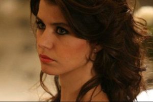 Beren Saat Adriana Lima'dan fazla &uuml;cret istedi
