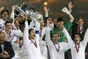 Casillas, Hierro'yu yakalayacak