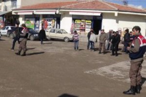 İki aile arasında silahlı kavga: 3 yaralı