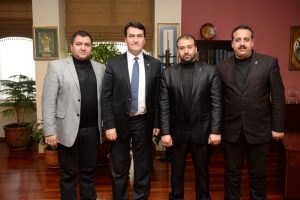 Bursalı Romanlar D&uuml;ndar'ı ziyaret etti