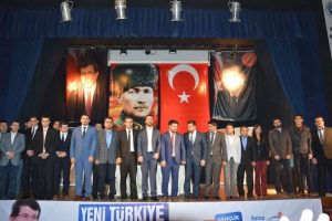 AK Parti Mudanya Gen&ccedil;lik Kolları'nda Dursun başkanlığa se&ccedil;ildi