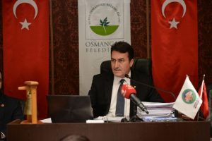 D&uuml;ndar'dan akademik odalara cevap