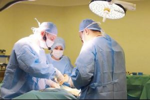 G&ouml;bek deliğinden ameliyat
