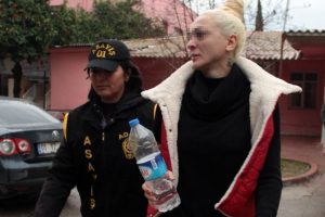 Fuhuş baskınında yakalandı: "Kızlara kurs veriyorum"