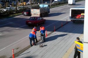 Minib&uuml;slerin tehlikeli yolculuğu Belediyeyi harekete ge&ccedil;irdi