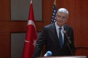 "AB'nin T&uuml;rkiye'yi &uuml;ye yapmama l&uuml;ks&uuml; yoktur"