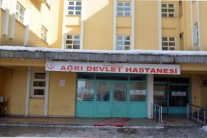 Ağrı'da hastanede oksijen sistemi arızılandı, Erzurum'a sevk edilen 2 hasta &ouml;ld&uuml;