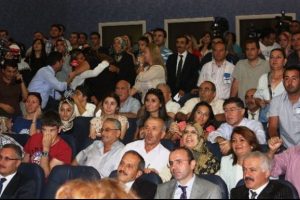 MEB 15 bin &ouml;ğretmenin atamalarını a&ccedil;ıklayacak