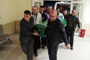 3 iş&ccedil;inin cenazesi adli tıp kurumuna g&ouml;nderildi