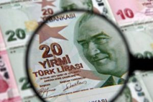 &Uuml;zerinden 8 bin 200 lira sahte para &ccedil;ıktı