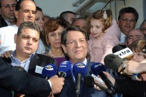Anastasiadis'tan T&uuml;rkiye'ye g&ouml;zdağı
