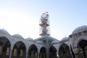 Sultanahmet Camii'nin minaresi kayıyor!