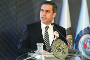 Fidan vekillik i&ccedil;in istifa etti