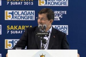 Sakarya T&uuml;rk&uuml;s&uuml;'ne atıf yaptı