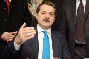 Bakan &Ccedil;elik'ten erken emeklilik ve taşeron a&ccedil;ıklaması