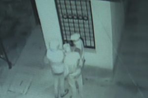 Bursa'da cami tuvaletine dadanan hırsızlar!