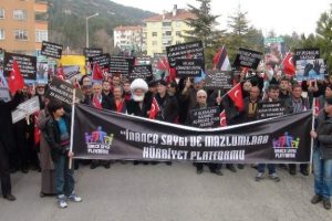 Peygambere hakarete Nasreddin Hoca'lı tepki