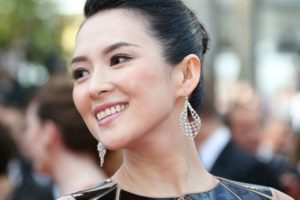Zhang Ziyi'ye insansız u&ccedil;akla evlenme teklifi
