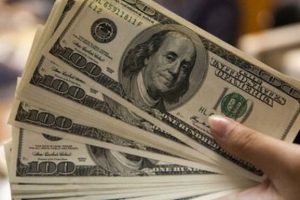 Doların 2.50 liraya ulaşması i&ccedil;in "yarım kuruş" kaldı