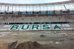 Timsah Arena'nın koltuklarına taraftar tepkisi!