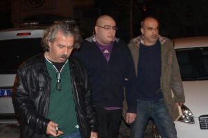 'Annem kayıp' diye polise başvurdu, gece arayıp 'tuvalette &ouml;l&uuml; buldum' dedi