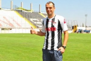 Manisaspor Nenad Milijas'ı &Ccedil;in'e sattı!
