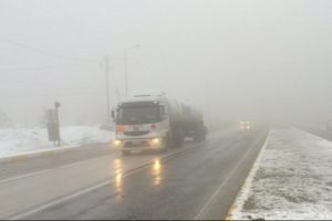 Kar İstanbul-Ankara yolunda etkili oluyor