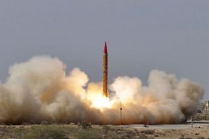 Kanada Afganistan'da &uuml;&ccedil; f&uuml;zesini kaybetti