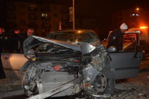 Bursa'da feci kaza! 3 yaralı