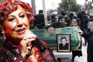 M&uuml;zeyyen Senar'a veda