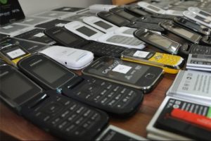 Ka&ccedil;ak cep telefonu operasyonu