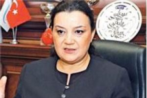 En &uuml;st d&uuml;zey kadın b&uuml;rokrat istifa etti