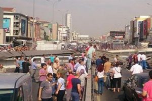 Damper faciasında TIR şof&ouml;r&uuml;ne tahliye